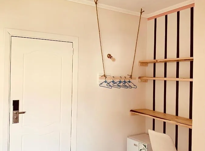 Aparthotel Family Tree - Water Available - Self Check In Golem (Tirana)