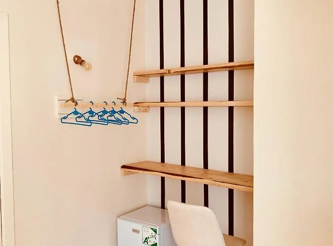 Family Tree - Water Available - Self Check In Hotel apartamentowy Golem (Tirana)