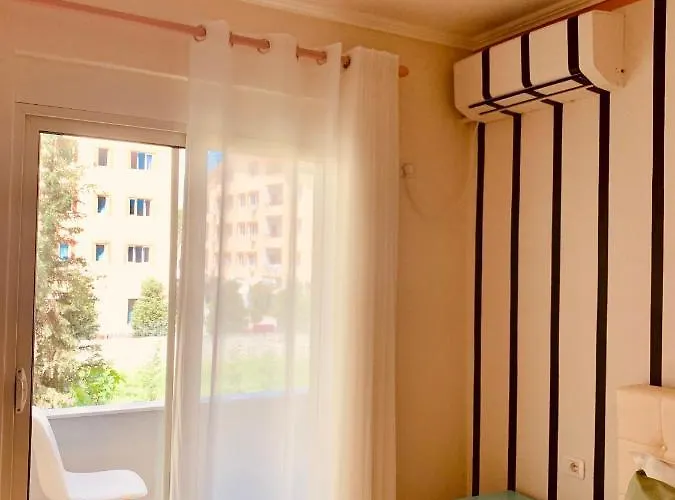 Family Tree - Water Available - Self Check In Aparthotel