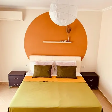 Family Tree - Water Available - Self Check In