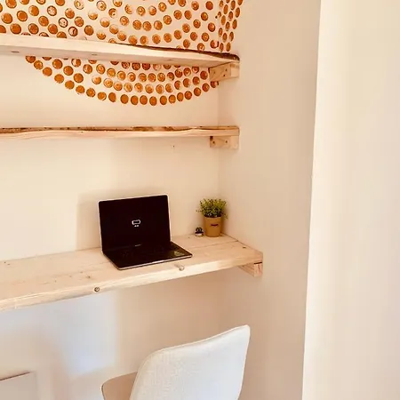 Family Tree - Water Available - Self Check In Hotel apartamentowy