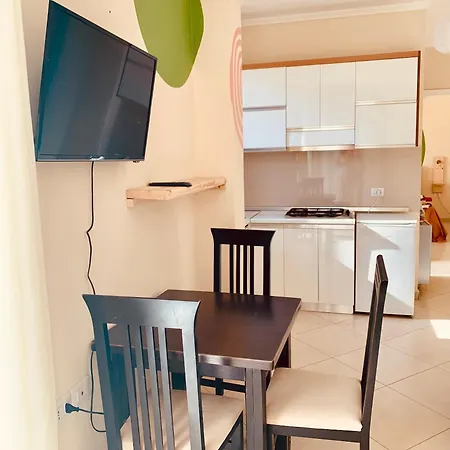 Aparthotel Family Tree - Quiet Area - Self Check In Golem (Tirana)