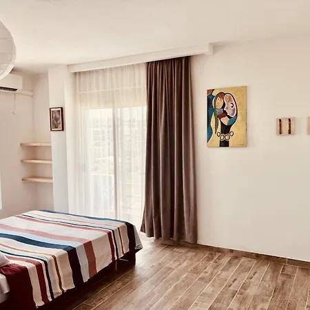 Aparthotel Family Tree - Quiet Area - Self Check In Golem (Tirana)