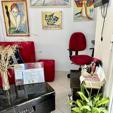 מלון דירות Family Tree - Water Available - Self Check In