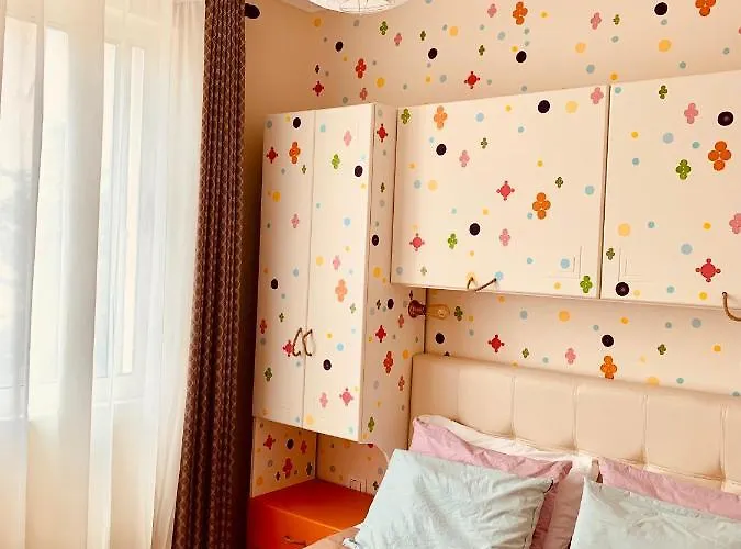 Aparthotel Family Tree - Water Available - Self Check In 3*