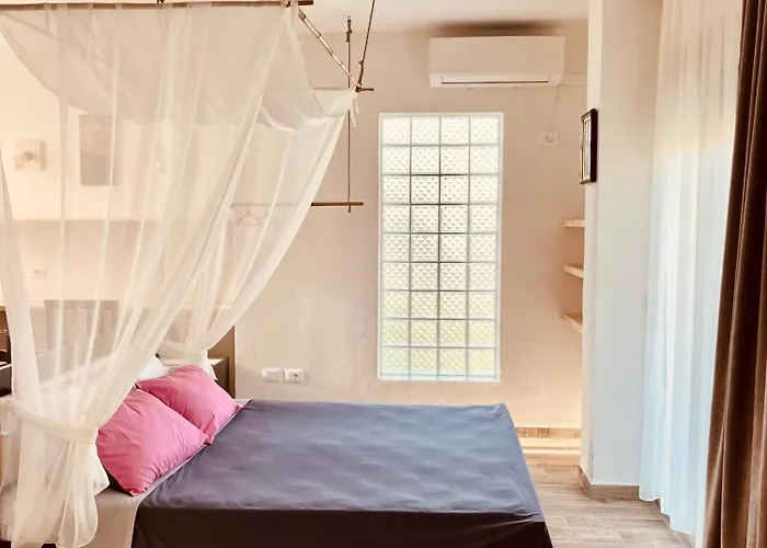 Aparthotel Family Tree - Water Available - Self Check In 3*